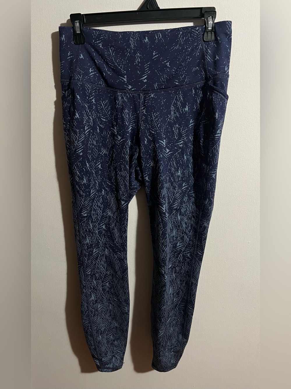 All In Motion Navy Patterned Active Leggings
